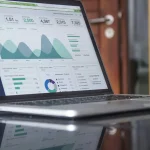 SaaS Reverse Trial UX: Feature Gating & In-App Upgrades