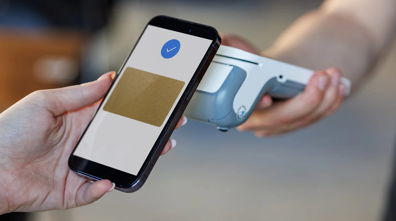 Mobile Ecommerce Shopping Cart Checkout Interface on Smartphone Screen